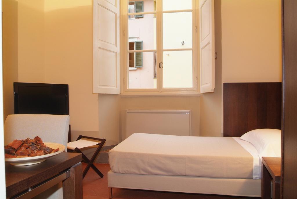 Dimora Storica Palazzo Puccini Bed & Breakfast Pistoia Room photo